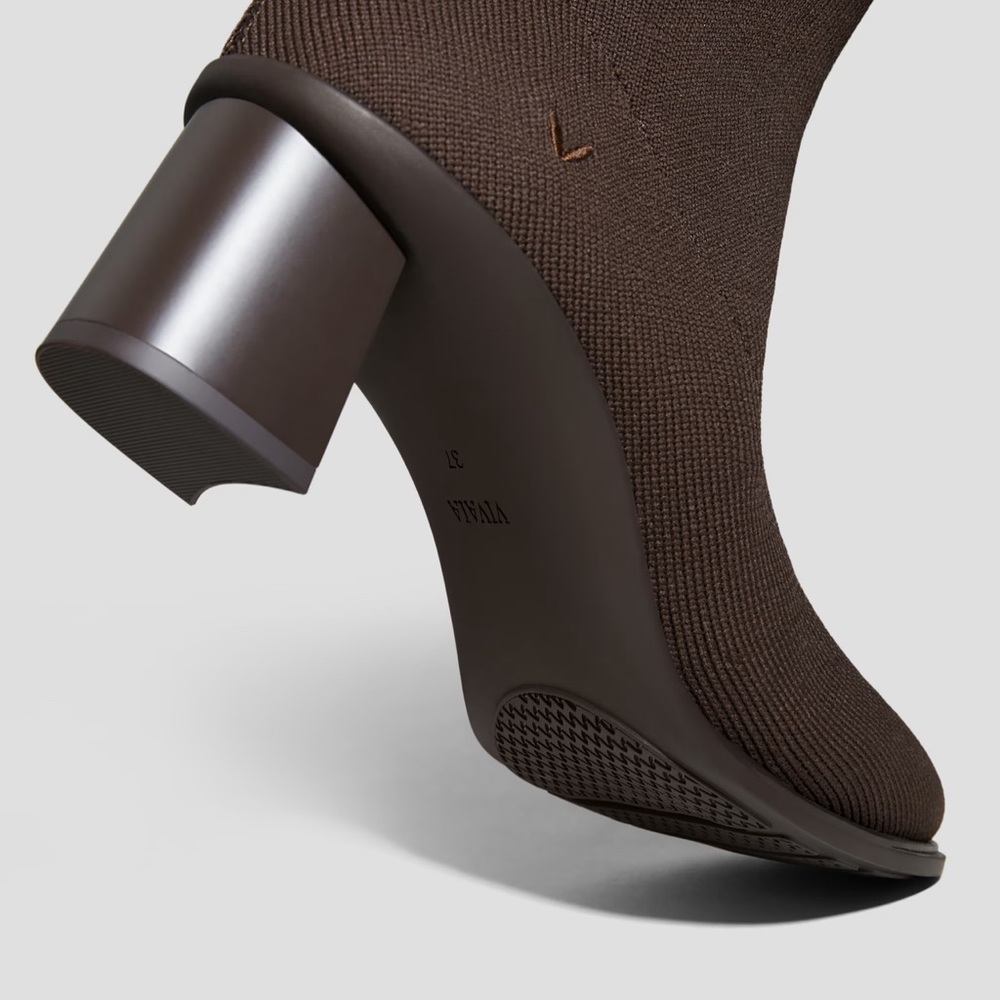 VIVAIA Almond-Toe Running Heel Boots (Amanda) SZ 8  dark chocolate brown - Picture 5 of 16